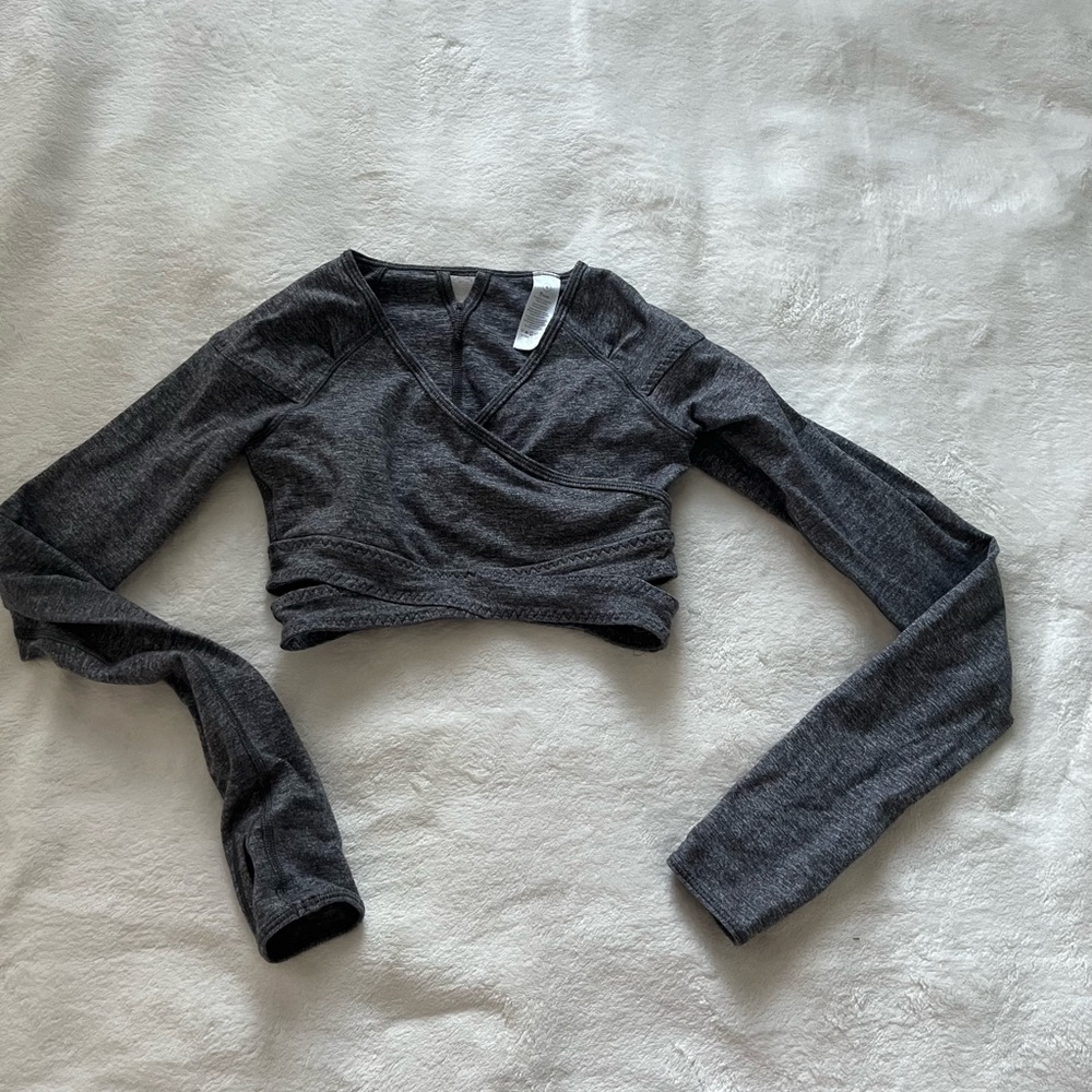 Grey Ivivva crossover top size 8 (kids)